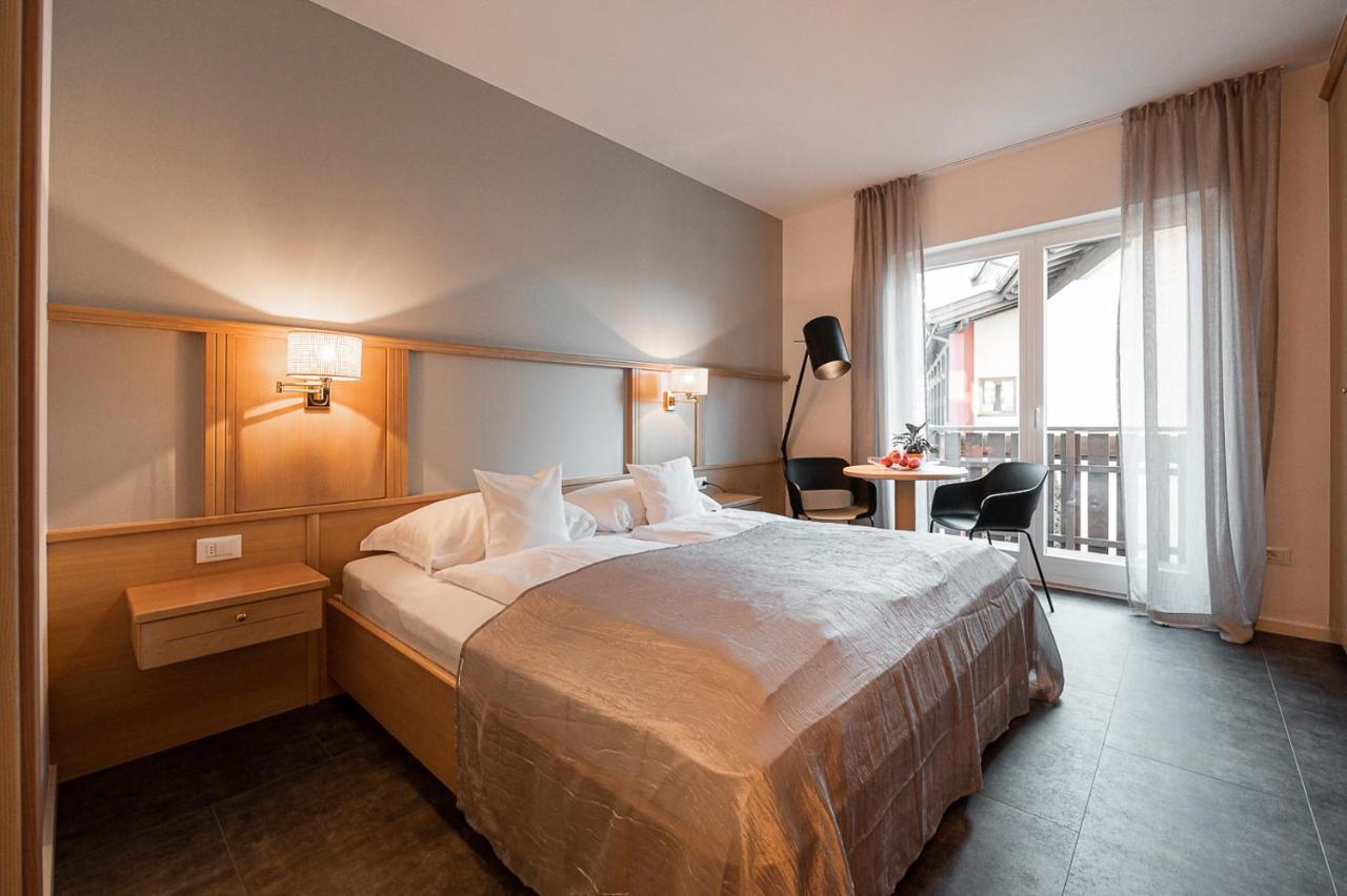 Apartmenthotel Ritterhof Suites & Breakfast Schenna Buitenkant foto